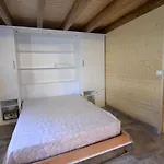 Casas De Xisto, Branda Da Aveleira Melgaço