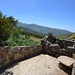 Casas De Xisto, Branda Da Aveleira Melgaço