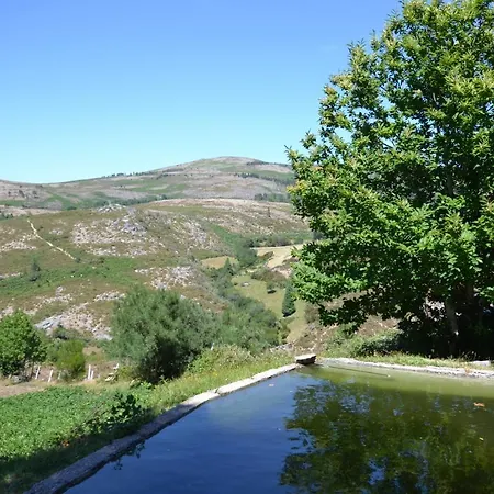 Casas De Xisto, Branda Da Aveleira