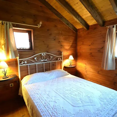 Casas De Xisto, Branda Da Aveleira Melgaço