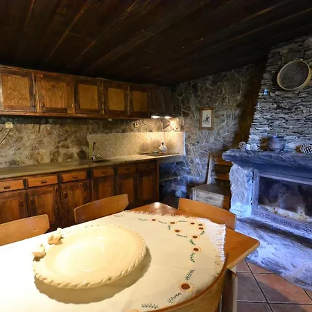 Casas De Xisto, Branda Da Aveleira *