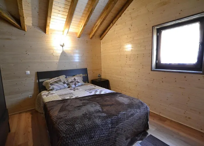 Casas De Xisto, Branda Da Aveleira 멜가코