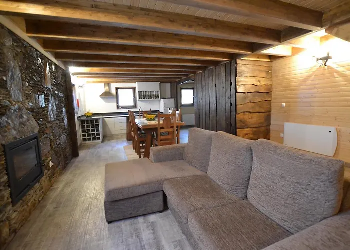 Casas De Xisto, Branda Da Aveleira *