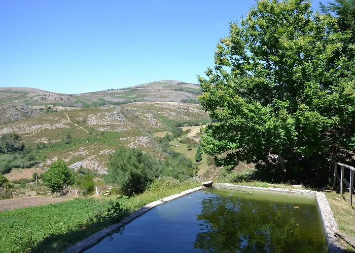 Casas De Xisto, Branda Da Aveleira