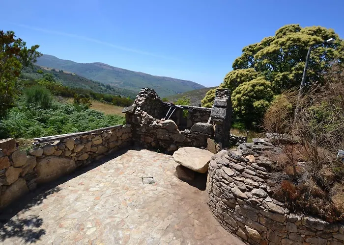 Casas De Xisto, Branda Da Aveleira 멜가코