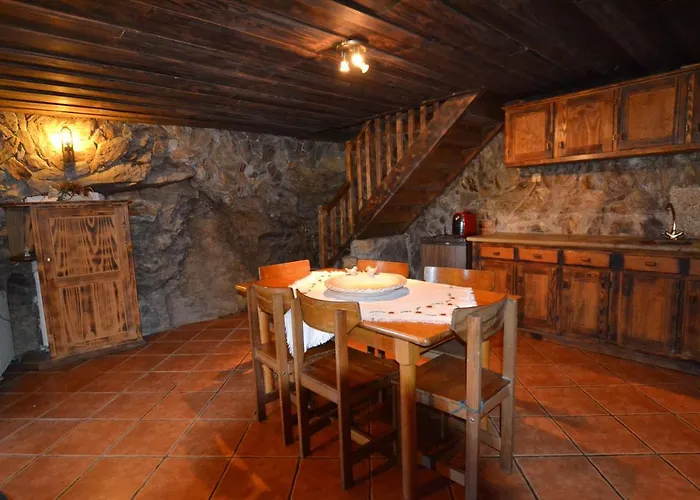 Casas De Xisto, Branda Da Aveleira 멜가코