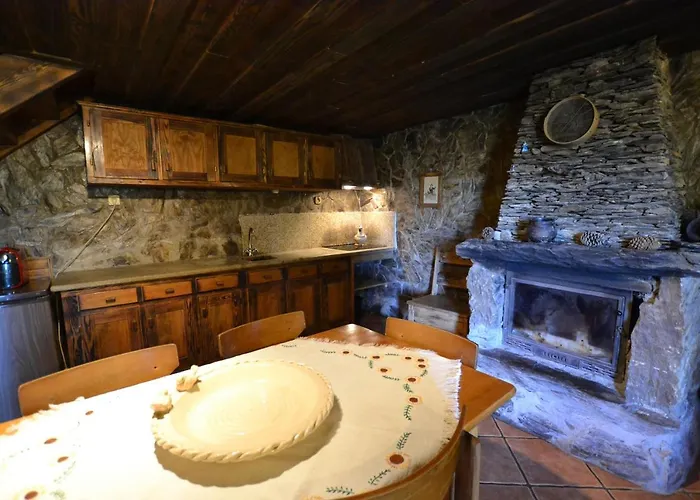 Casas De Xisto, Branda Da Aveleira *